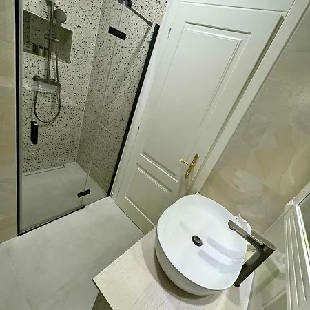 Grace - Heart Of The Old Town Split