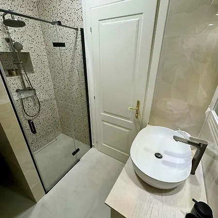 Grace - Heart Of The Old Town *