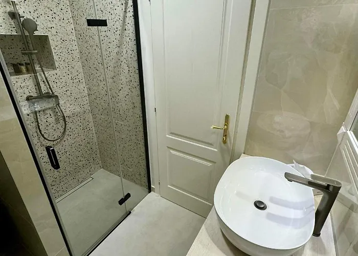 Grace - Heart Of The Old Town *