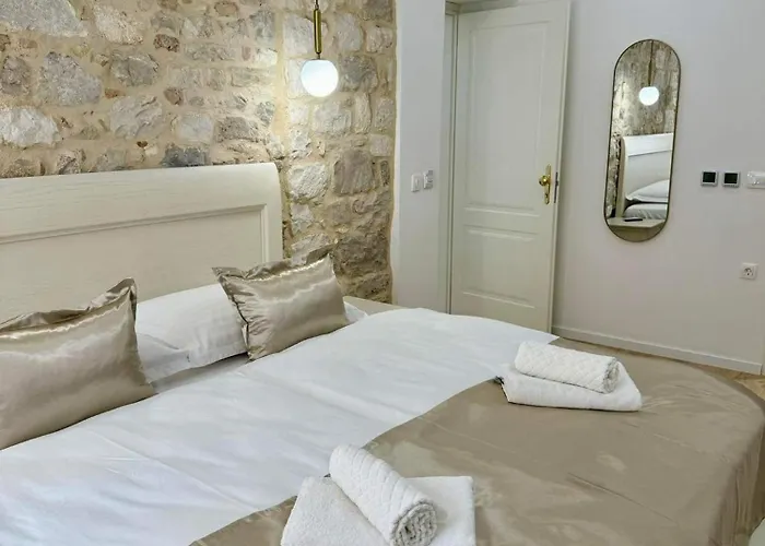 Grace - Heart Of The Old Town Apartment *